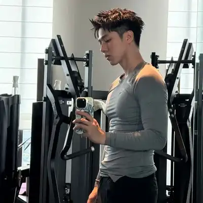 曹成美
